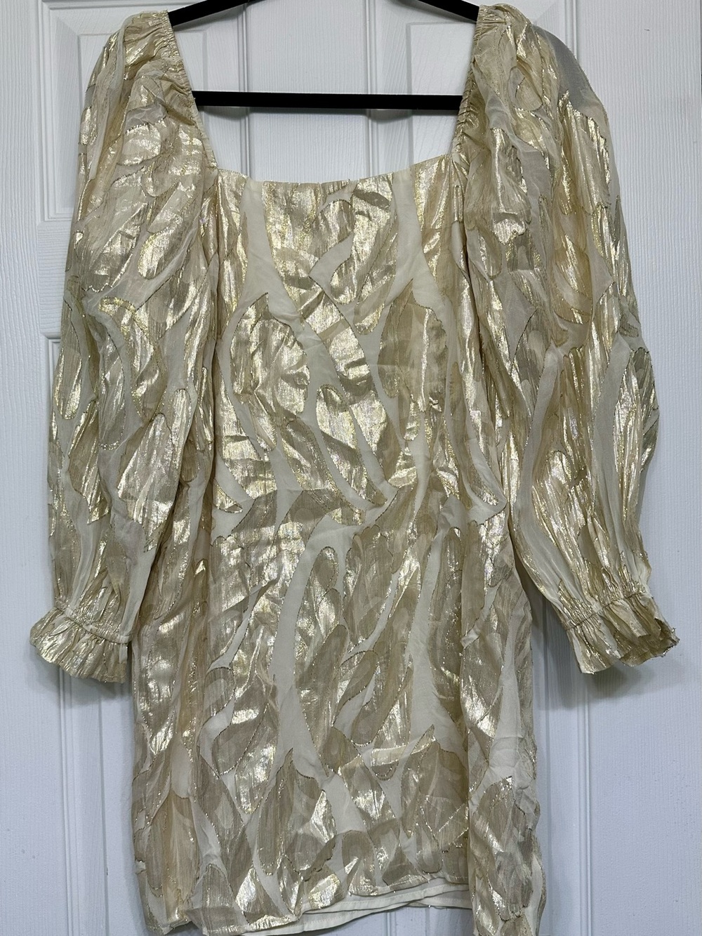 Storia Gold and Cream Metallic Puff-Sleeve Dress